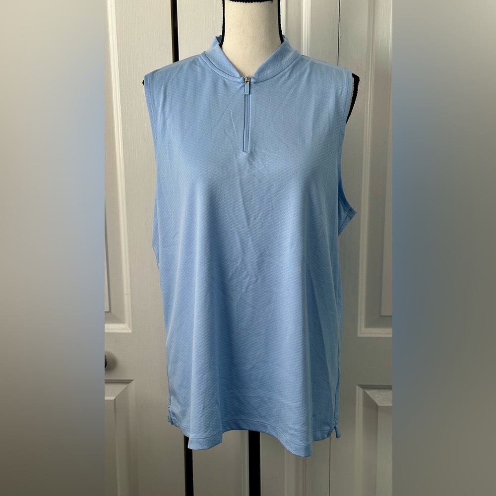 DESIGNED BY NIKE DRI-FIT!!! Fabulous Condition TankTip With Half Zipper Front.